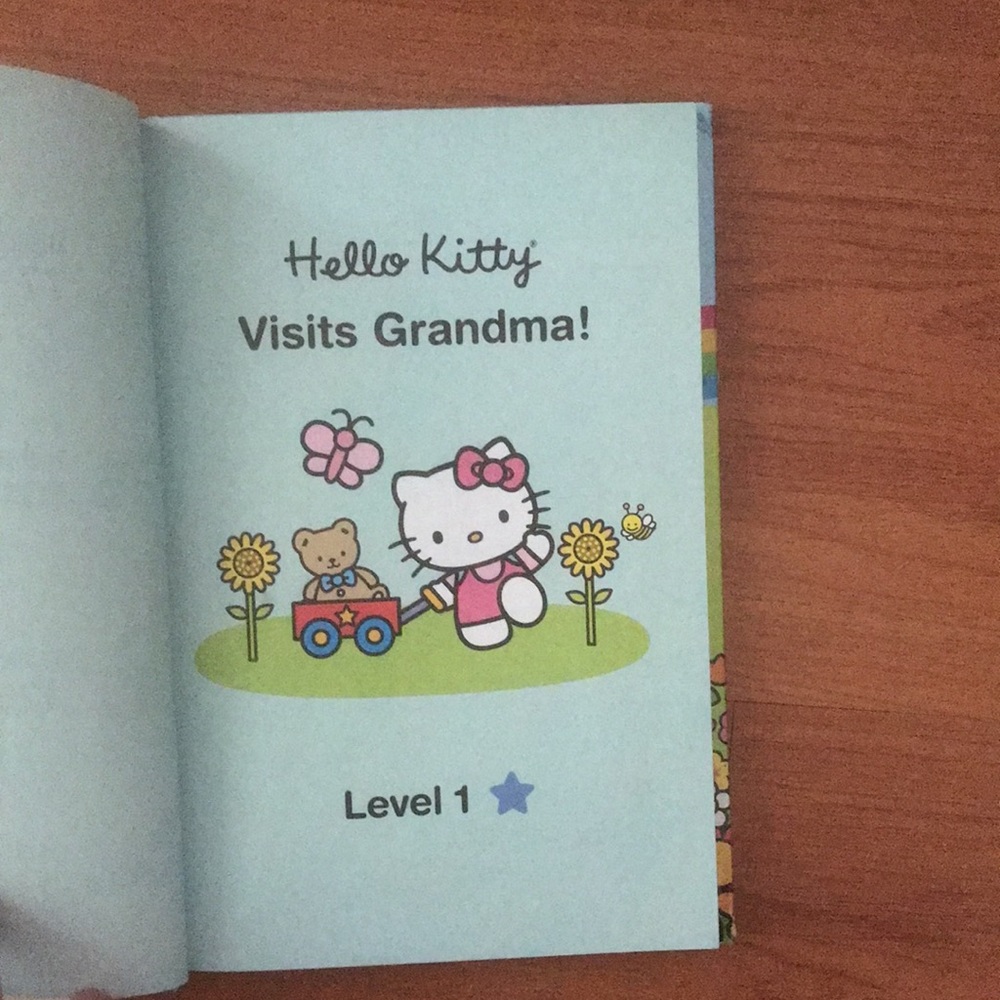 Hello Kitty bundle - Picture 6 of 12
